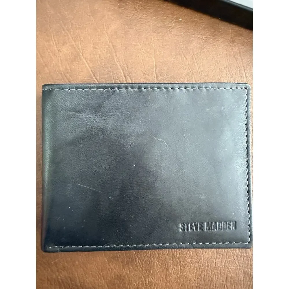 Steve Madden Men’s Black Leather RFID Passcase Wallet NWT